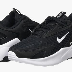 Nike air max kids size 6 big kid